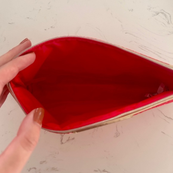 Estee Lauder Red Gold Star Constellation Cosmetics
Makeup Bag- NEW! - Picture 3 of 9